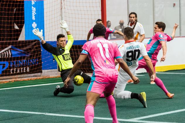 St. Louis Ambush goalkeeper Paulo vs. the Florida Tropics