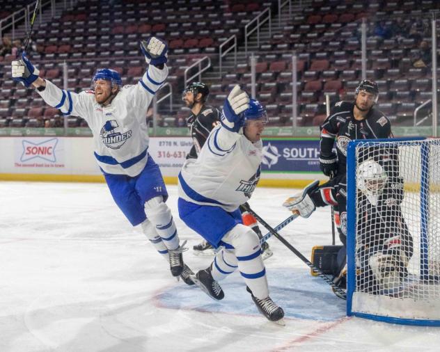 Wichita Thunder celebrate a goal against the Kansas City Mavericks