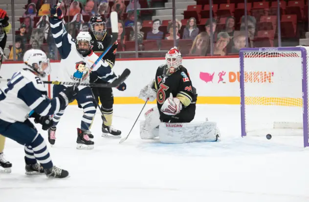 Metropolitan Riveters Score vs. the Toronto Six