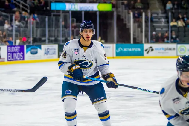 Sioux Falls Stampede forward Cole Sillinger