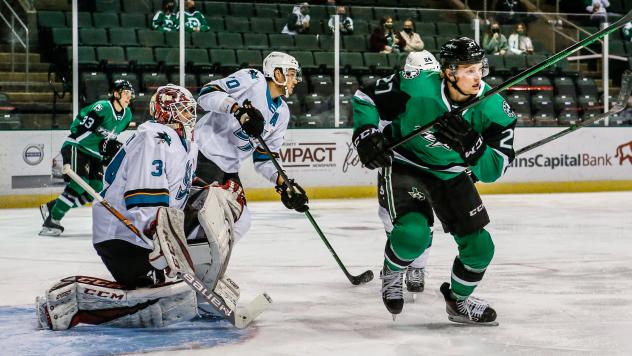 Texas Stars left wing Riley Tufte vs. the San Jose Barracuda