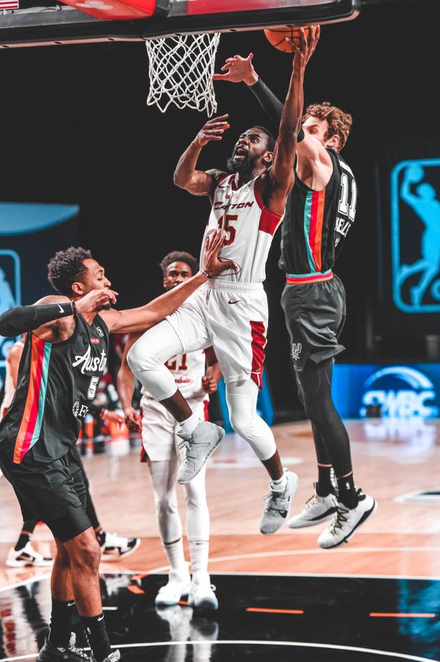 Canton Charge guard-forward Sir'Dominic Pointer goes inside vs. the Austin Spurs