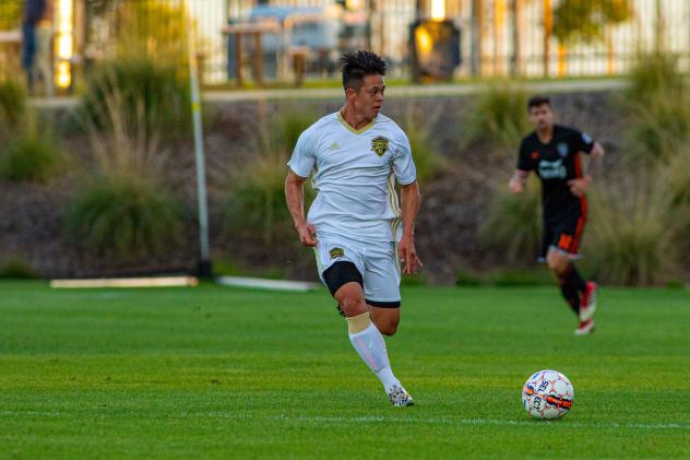 Winger Tyler Allen