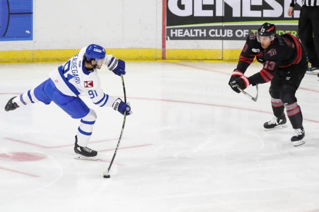 Anthony Beauregard of the Wichita Thunder (left)