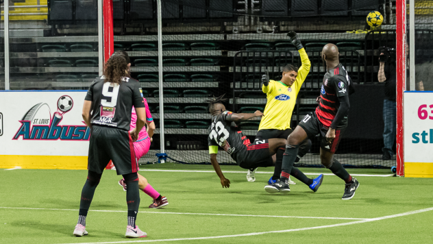 St. Louis Ambush battle the Ontario Fury