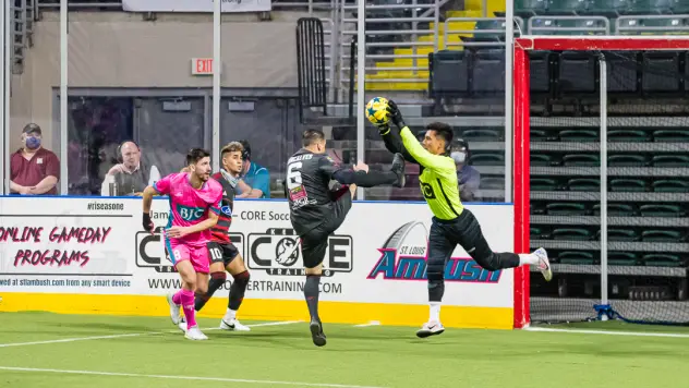 St. Louis Ambush battle the Ontario Fury