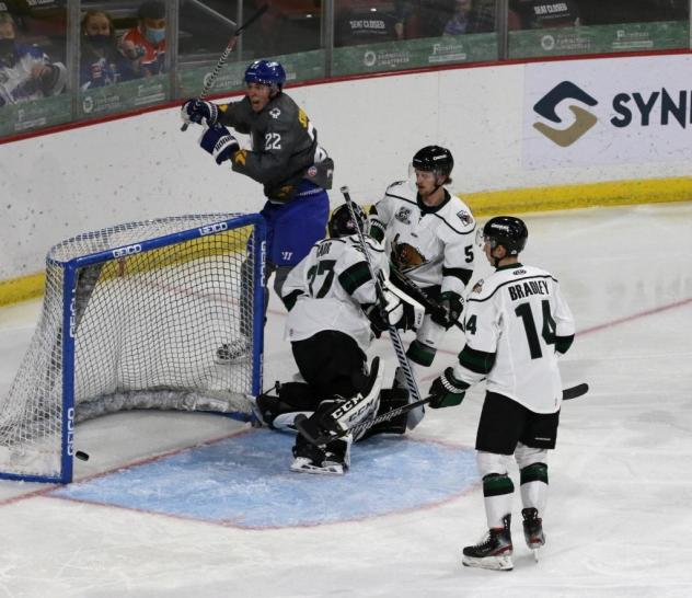 Wichita Thunder forward Beau Starrett scores against the Utah Grizzlies