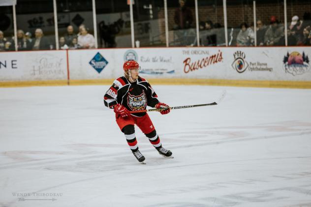 Port Huron Prowlers defender Larri Vartianen