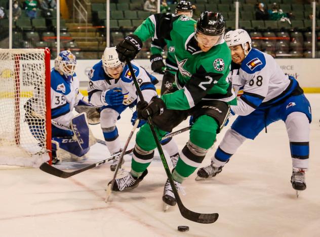 Texas Stars left wing Riley Tufte vs. the Colorado Eagles