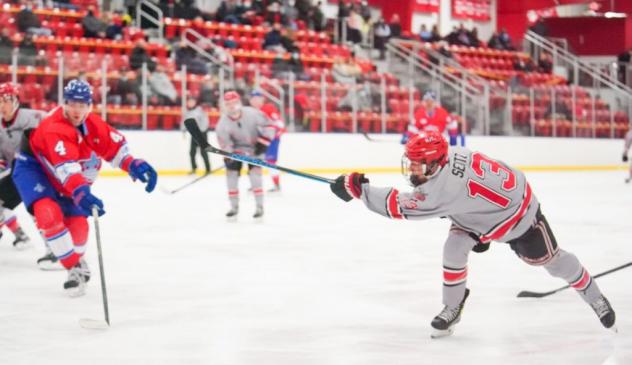 Nick Seitz shoots for the New Jersey Titans vs. the Maine Nordiques