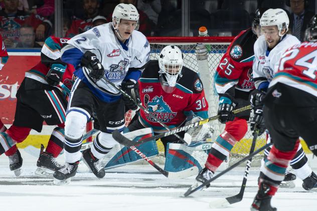 Kelowna Rockets battle the Victoria Royals