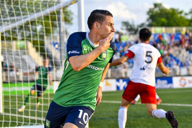 Midfielder/winger Carlos Gomez with the Greenville Triumph