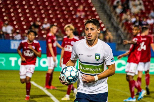 Midfielder/winger Carlos Gomez with the Greenville Triumph