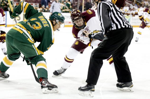Forward Steve Owre with the University of Alberta