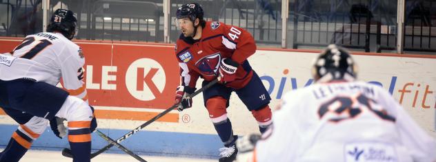 South Carolina Stingrays forward Caleb Herbert vs. the Greenville Swamp Rabbits