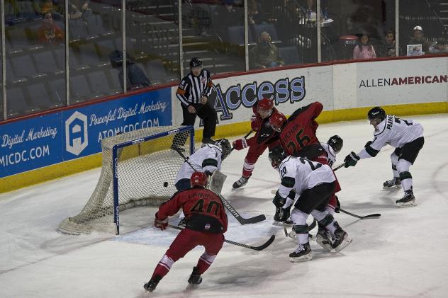 Allen Americans score against the Utah Grizzlies