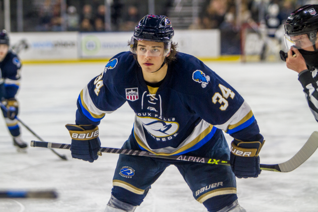 Sioux Falls Stampede forward Cole Sillinger