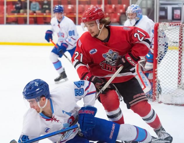 New Jersey Titans forward Jake LaRusso vs. the Maine Nordiques