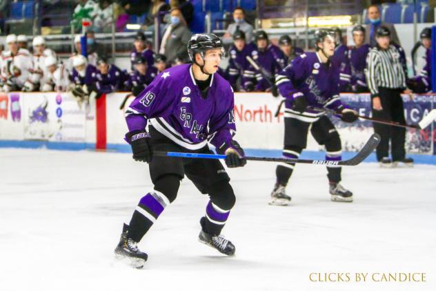 Lone Star Brahmas forward Caige Sterzer