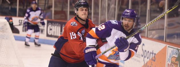 South Carolina Stingrays forward Cameron Askew (left) vs. the Orlando Solar Bears