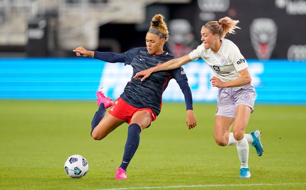 Racing Louisville FC battles the Washington Spirit