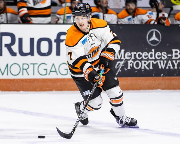Forward Brandon Hawkins with the Fort Wayne Komets