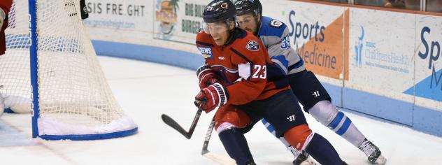 South Carolina Stingrays defenseman Max Gottlieb vs. the Jacksonville Icemen