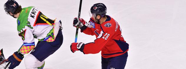 South Carolina Stingrays forward Andrew Cherniwchan (right) vs. the Greenville Swamp Rabbits