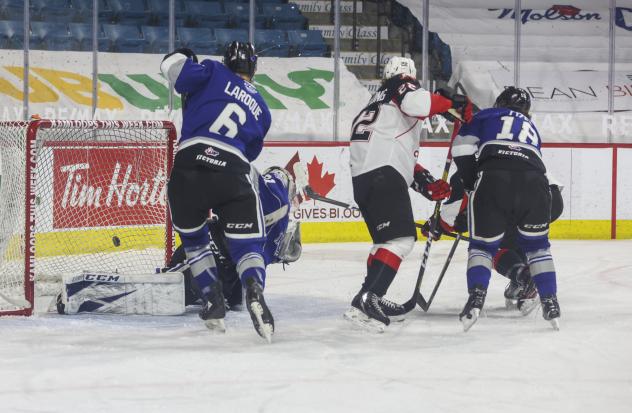 Prince George Cougars centre Ethan Browne scores vs. the Victoria Royals