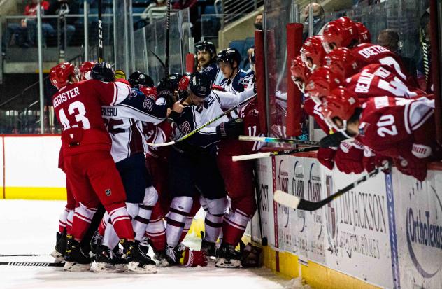Allen Americans brawl with the Tulsa Oilers