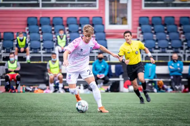 Forward Madison FC midfielder Audi Jepson