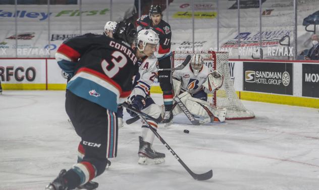 Kelowna Rockets defenseman Sean Comrie vs. the Kamloops Blazers