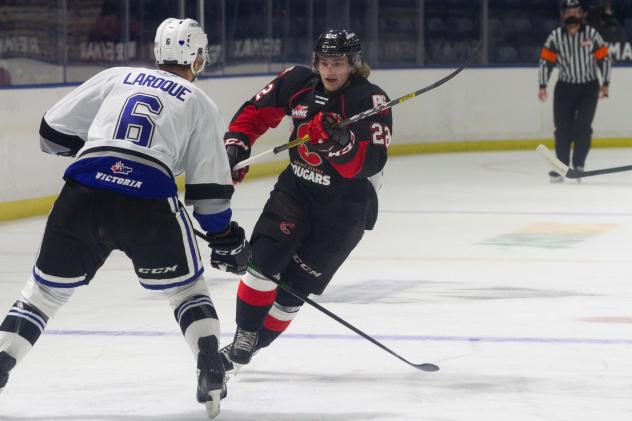 Prince George Cougars centre Craig Armstrong vs. the Victoria Royals