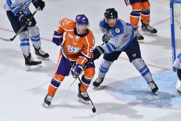 Jacksonville Icemen defenseman Michael Kim (right) vs. the Orlando Solar Bears