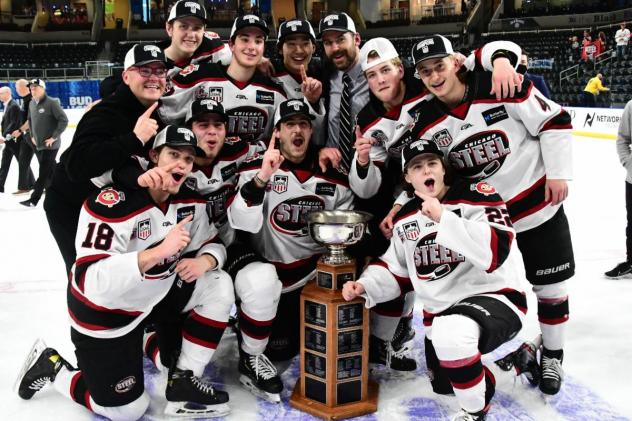 Chicago Steel celebrates Clark Cup championship