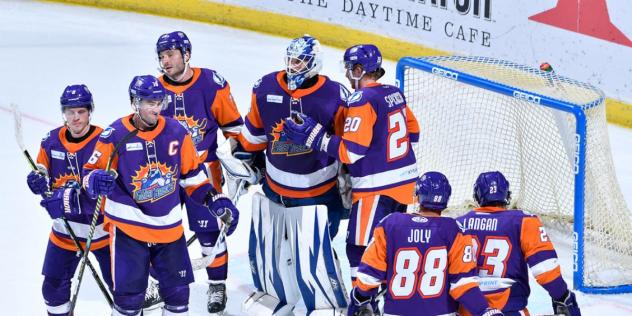 Orlando Solar Bears gather
