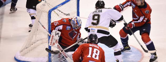 South Carolina Stingrays goaltender Hunter Shepard vs. the Wheeling Nailers