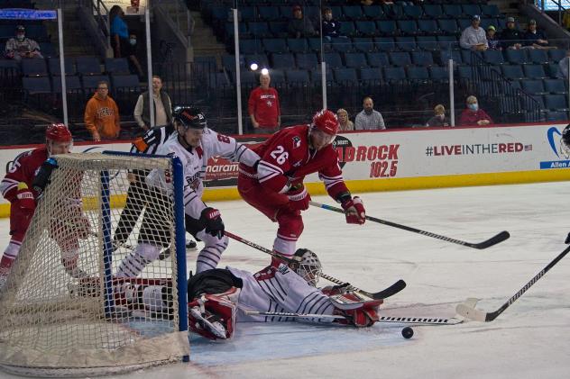 Allen Americans pressure the Rapid City Rush