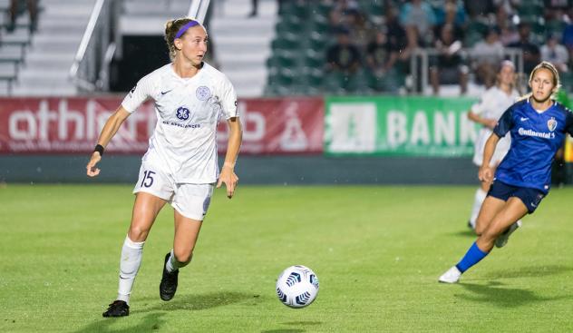 Racing Louisville FC defender Brooke Hendrix