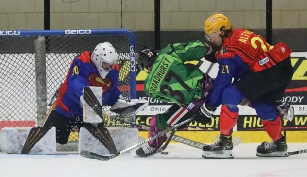 Indy Fuel battles the Wheeling Nailers