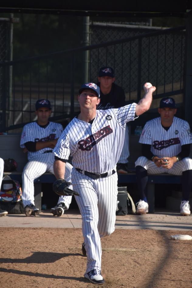 Zack Britton pitching with the Somerset Patriots