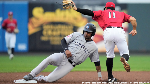 Somerset Patriots outfielder Isiah Gilliam