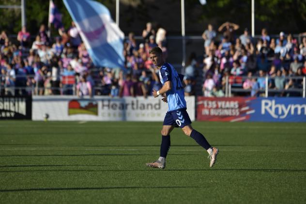 Forward Madison FC midfielder Audi Jepson