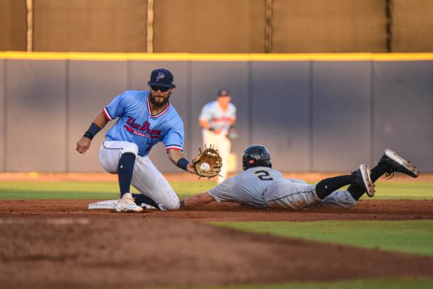 Pensacola Blue Wahoos infielder Riley Mahan