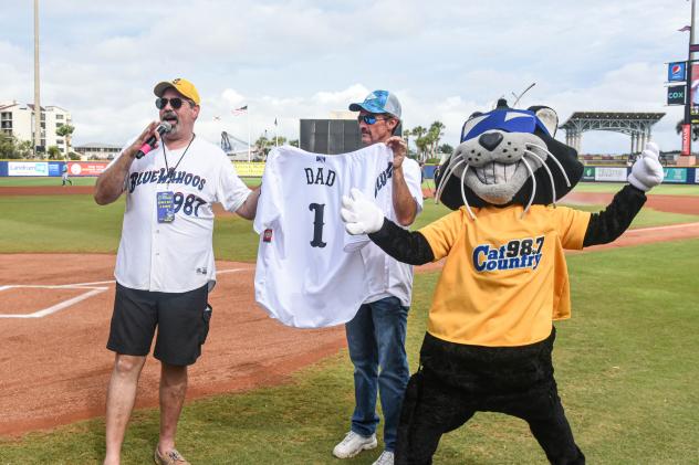 Pensacola Blue Wahoos celebrate Father's Day