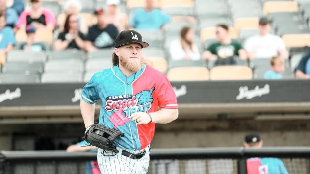 Milwaukee Milkmen in their Sweet Teats uniforms