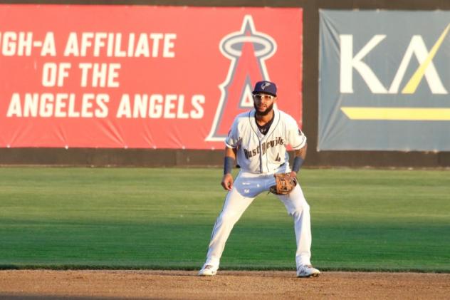 Tri-City Dust Devils infielder Carlos Herrera
