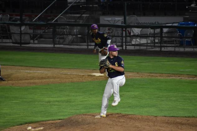Tri-City Dust Devils on the mound