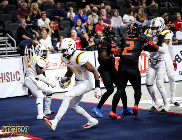 Sioux Falls Storm vs. the Bismarck Bucks