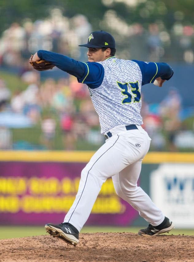 Columbia Fireflies pitcher Cruz Noriega